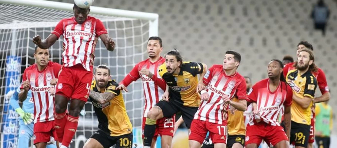 ΑΕΚ: «Γιούχαραν» παίκτες και Χιμένεθ στο ημίχρονο του αγώνα με τον Ολυμπιακό